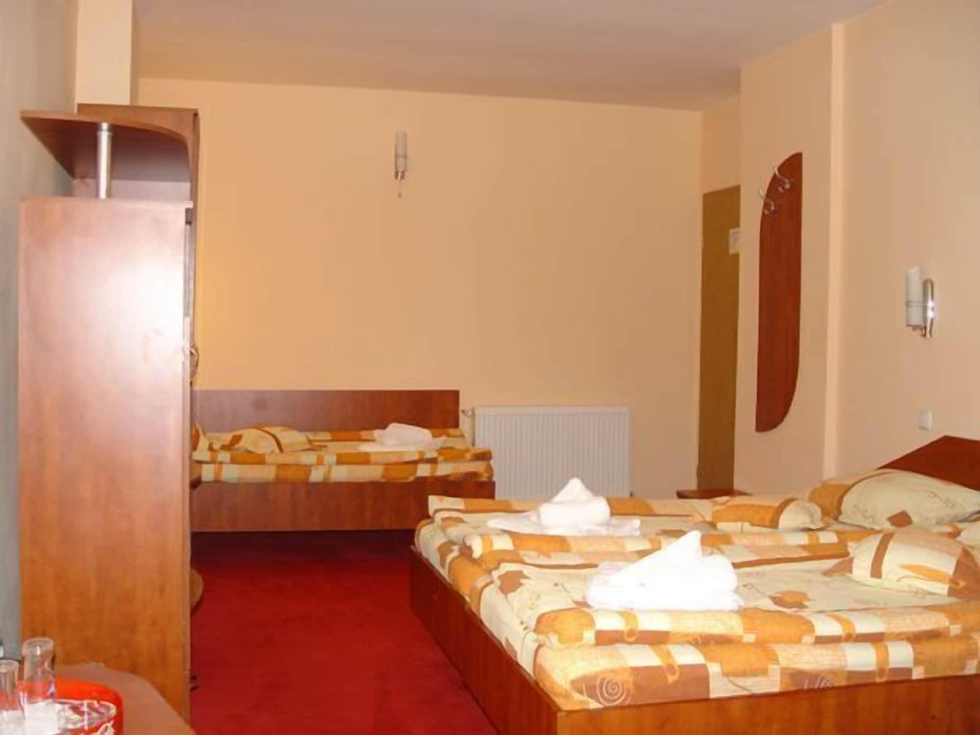 Hotel City Center Braşov Exteriör bild